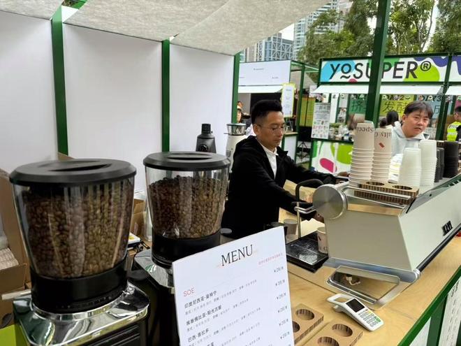 家嘴：一节十年满城“咖”香麻将胡了试玩咖啡“溢出”陆(图8)