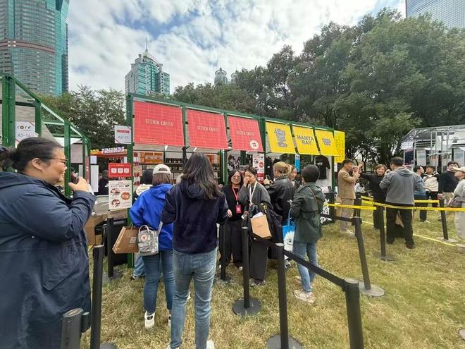 家嘴：一节十年满城“咖”香麻将胡了试玩咖啡“溢出”陆(图5)